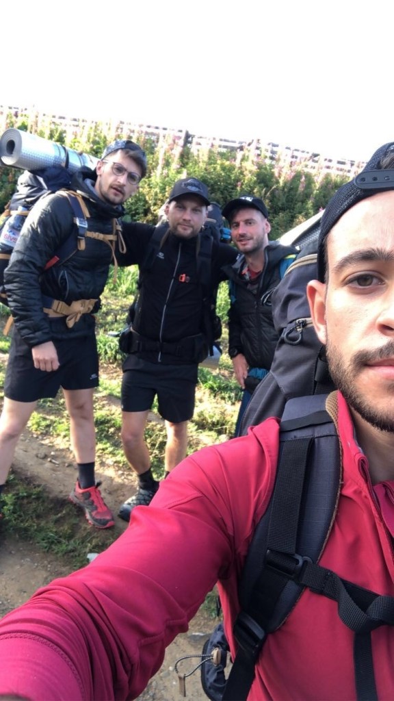 Cette image a un attribut alt vide ; le nom du fichier est 2-2.jpg