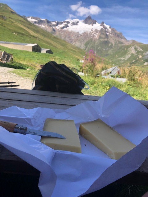 Cette image a un attribut alt vide ; le nom du fichier est 4.jpg